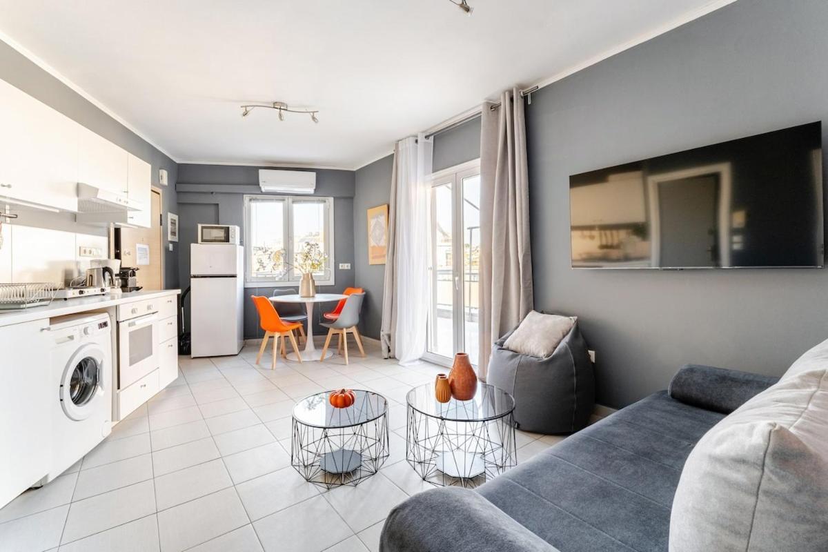 Lovely Apt W/Heated Jacuzzi &Full Acropolis View Ateny Zewnętrze zdjęcie